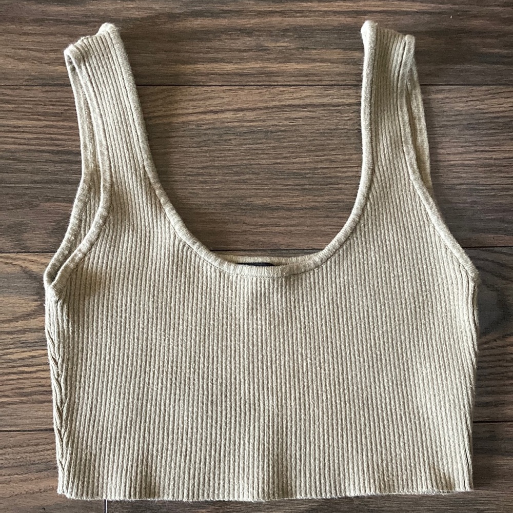 Forever 21 Crop Top(Size: S)